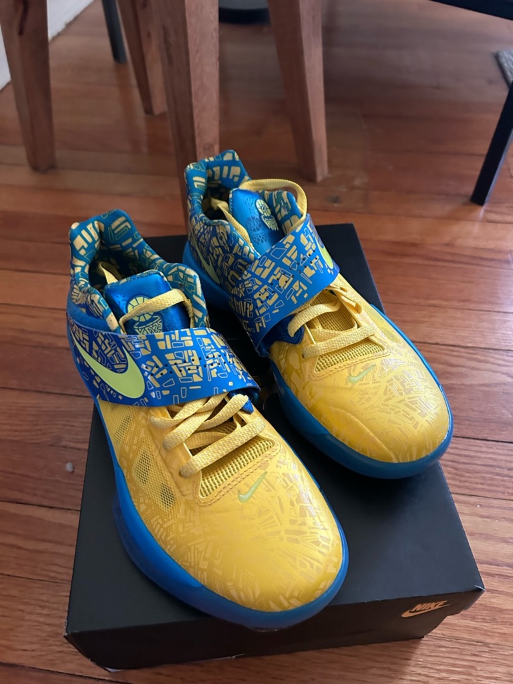 Nike Zoom KD IV, men’s size 8. Worn one time indoors. Like brand new condition.